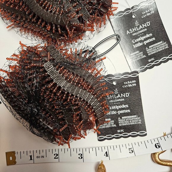 Millipedes, Centipedes, and Snakes - Decoration, wreath making supplies - Picture 3 of 4